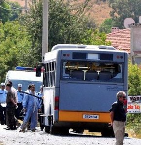 İzmir Foça’da Askeri Araca Saldırı