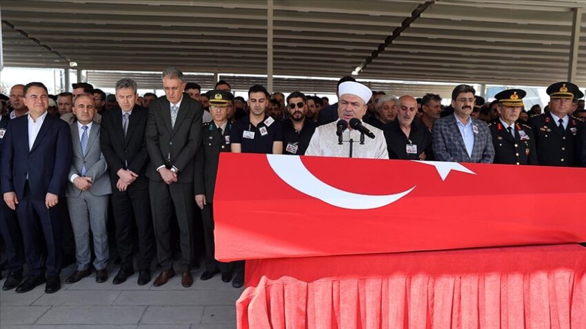Jandarma Astsubay Kıdemli Çavuş Emre Polat şehit oldu